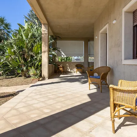 Apartment Sam Con Giardino